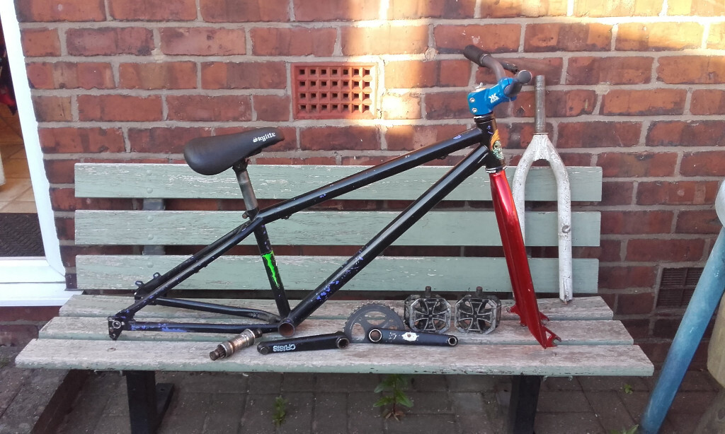 dk iron cross pedals